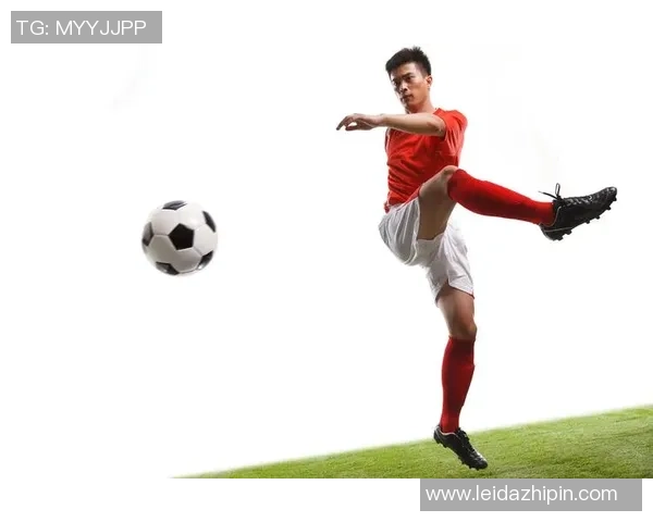 杨昊足球运动员的成长历程与未来发展展望分析